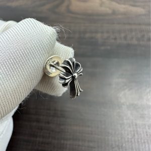 chrome hearts stud earrings