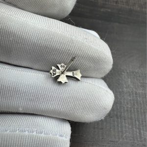 chrome hearts stud earrings